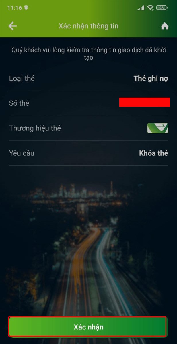 Cách khóa thẻ Vietcombank trên app điện thoại 4
