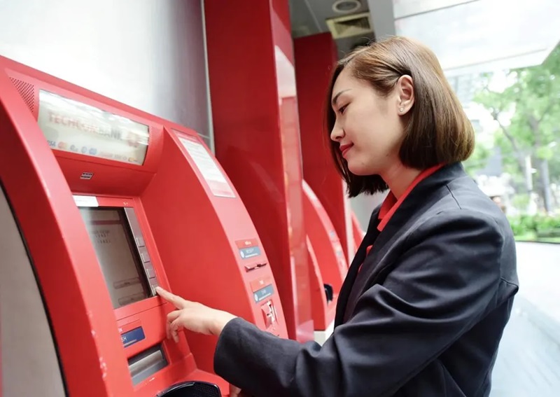 chuyển tiền qua atm techcombank
