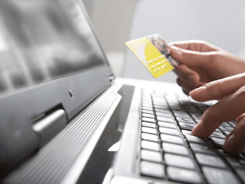 gửi email đến paypal