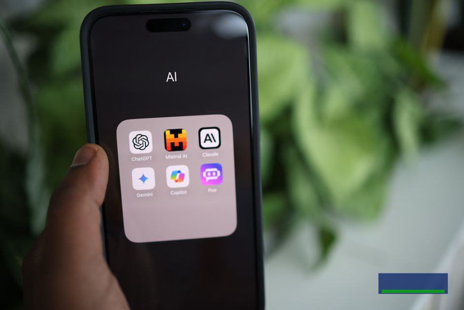 Triển khai trợ lý AI cho app ngân hàng/ví